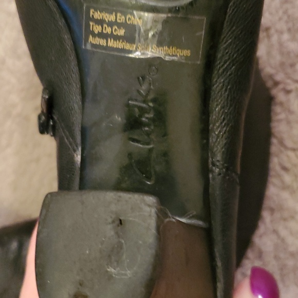 Clarks Sz 9.5 Wide Black Booties - Picture 9 of 10